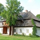Dwór w Łopusznej - zabytki i zwiedzanie - muzeum - Łopuszna