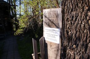 DOM DOKTORA Galeria Sztuki Współczesnej  - zabytki i zwiedzanie - galeria sztuki - Zakopane
