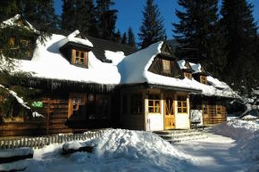 Schronisko PTTK w Roztoce - schroniska - schronisko - Tatry