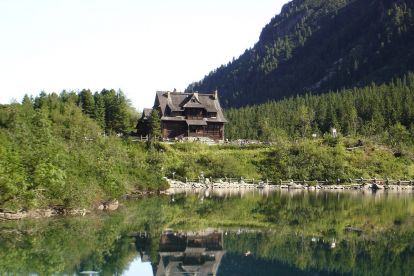 Morskie Oko i schronisko PTTK w Morskim Oku
