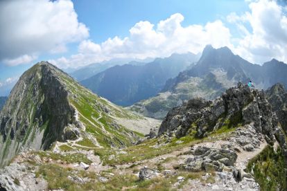 Szpiglasowy Wierch. Widok na szczyt Miedziane